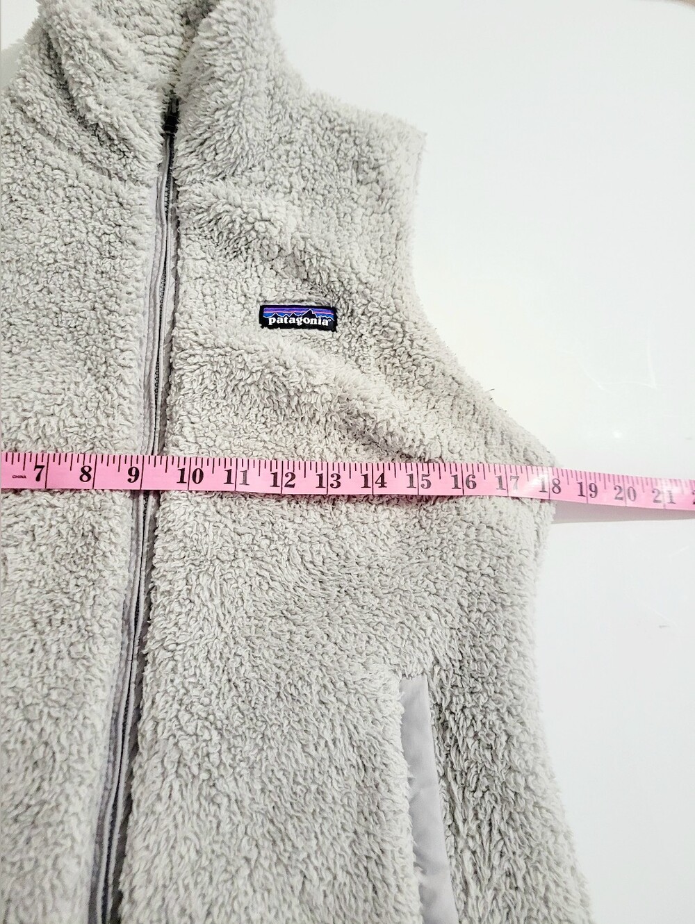 Patagonia Women's Fuzzy Los Gatos Sherpa Fleece Vest Gray Full Zip Medium - Picture 10 of 12